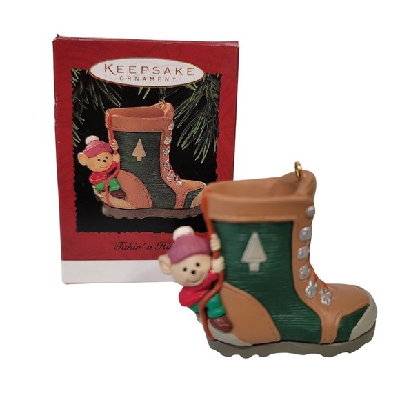 Hallmark Keepsake Ornaments Takin' A Hike 1995 Ornament Christmas mouse boot - Picture 1 of 3